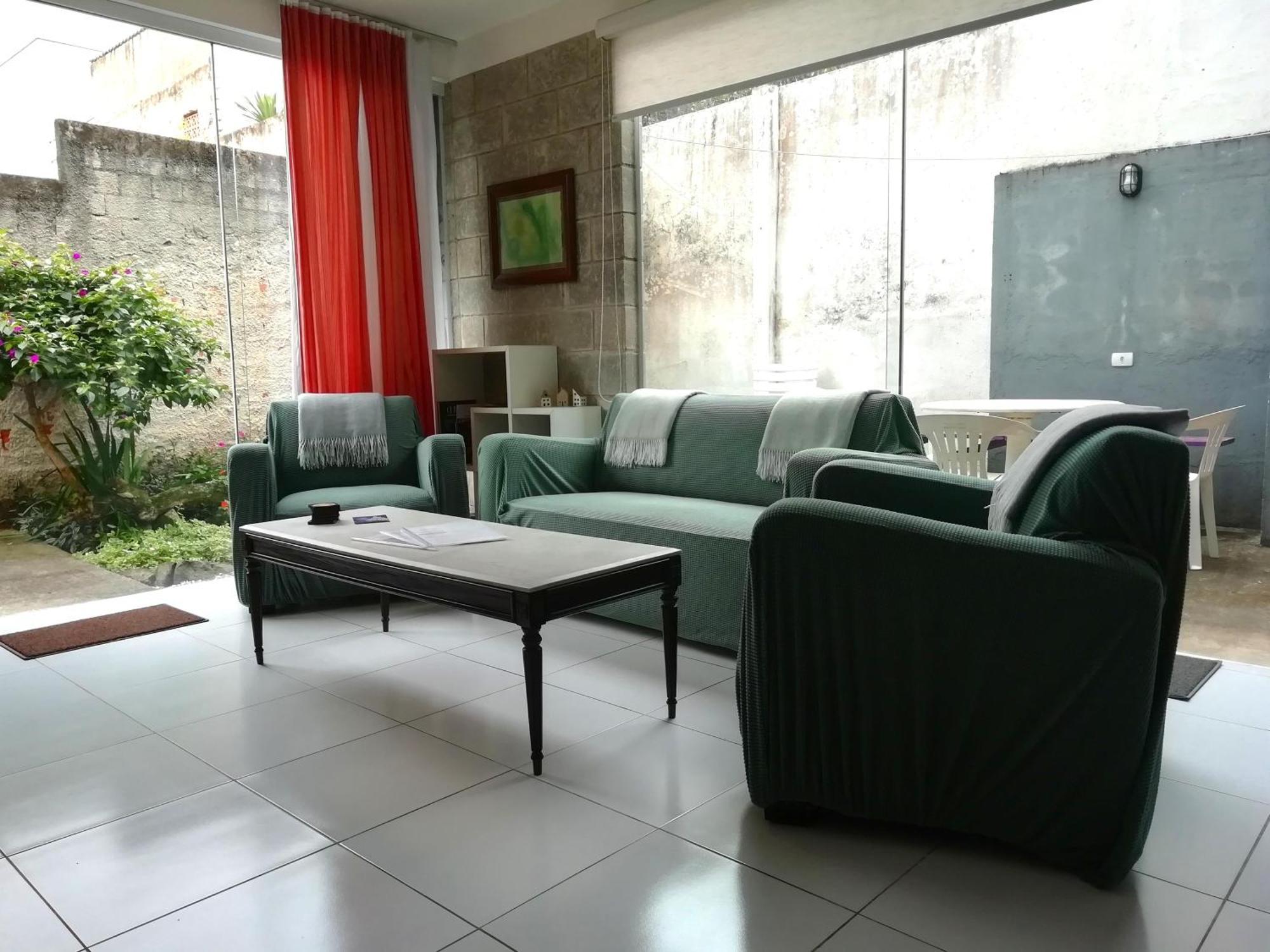 Apartamento Amplo E Aconchegante, Totalmente Equipado, Pe No Parque Sao Lourenco E A 10 Minutos De Opera, Pedreira, Mon, Centro Historico Curitiba